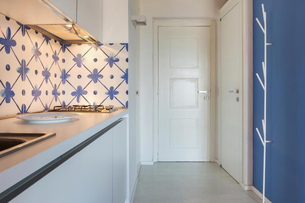 Apartamento Casablu, Un Delizioso Bilocale Sulla Baia Di Naxos Giardini-Naxos Exterior foto